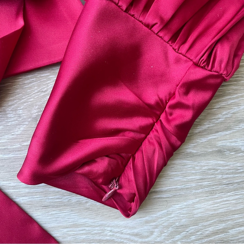 White House Black Market Satin Tie Waist Blouse Size 4 Red - Picture 4 of 8